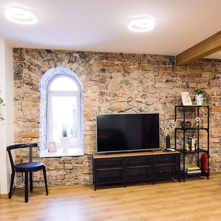 Rothko Apartment/8 Guests/4Bedrooms/Riga Old Town Exterior photo