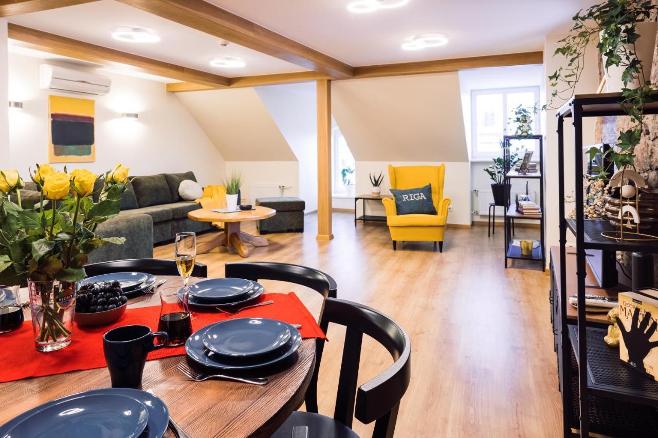 Rothko Apartment/8 Guests/4Bedrooms/Riga Old Town Exterior photo