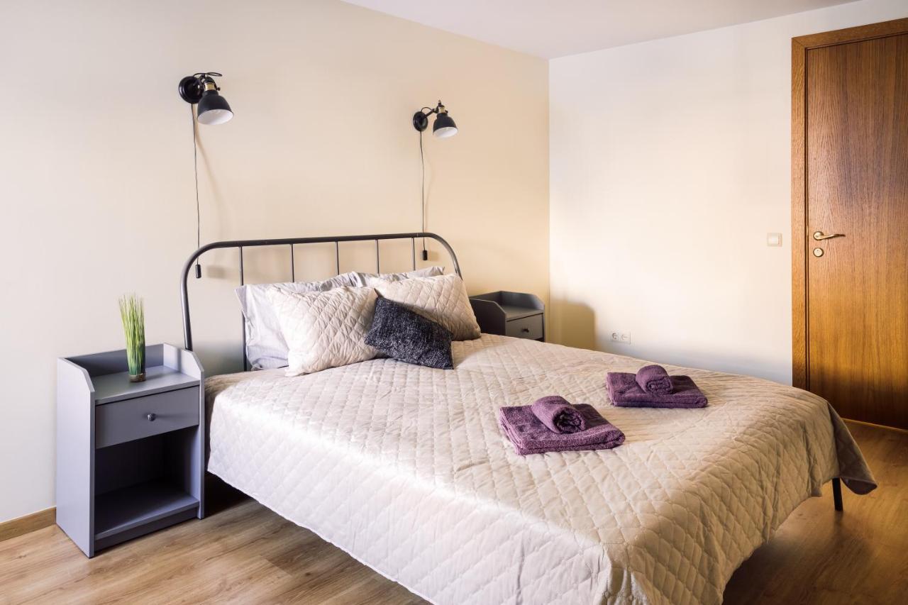 Rothko Apartment/8 Guests/4Bedrooms/Riga Old Town Exterior photo